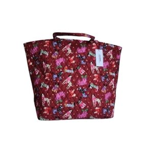 NEW Vera Bradley Quilted Essential Grand Tote Bag - Holiday Hounds